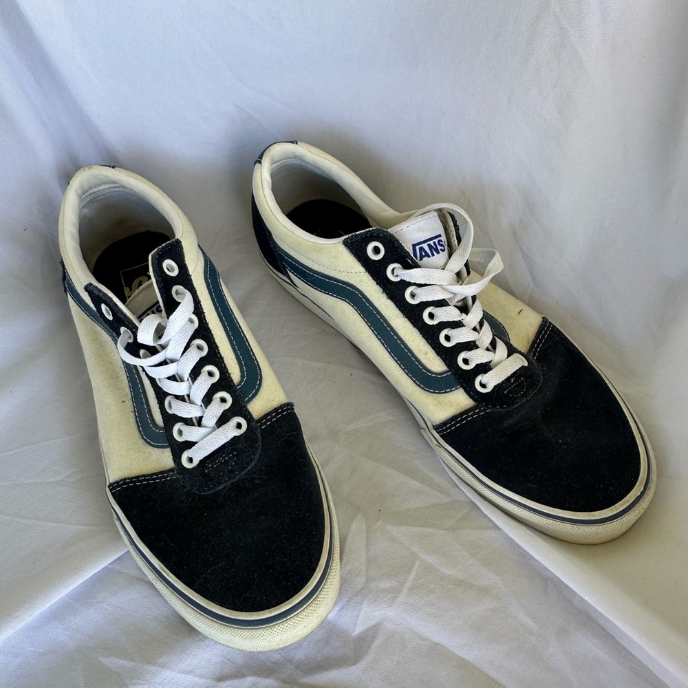 Vans Two-Tone Navy and Cream Low-Top Sneakers